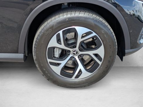Used 2025 Mercedes-Benz GLC 350e 4MATIC image 24