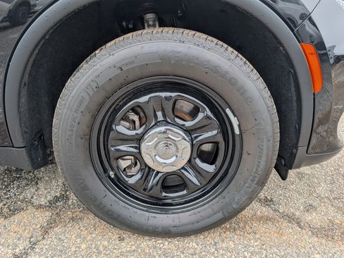 Used 2025 Dodge Durango AWD w/ Technology Group image 9