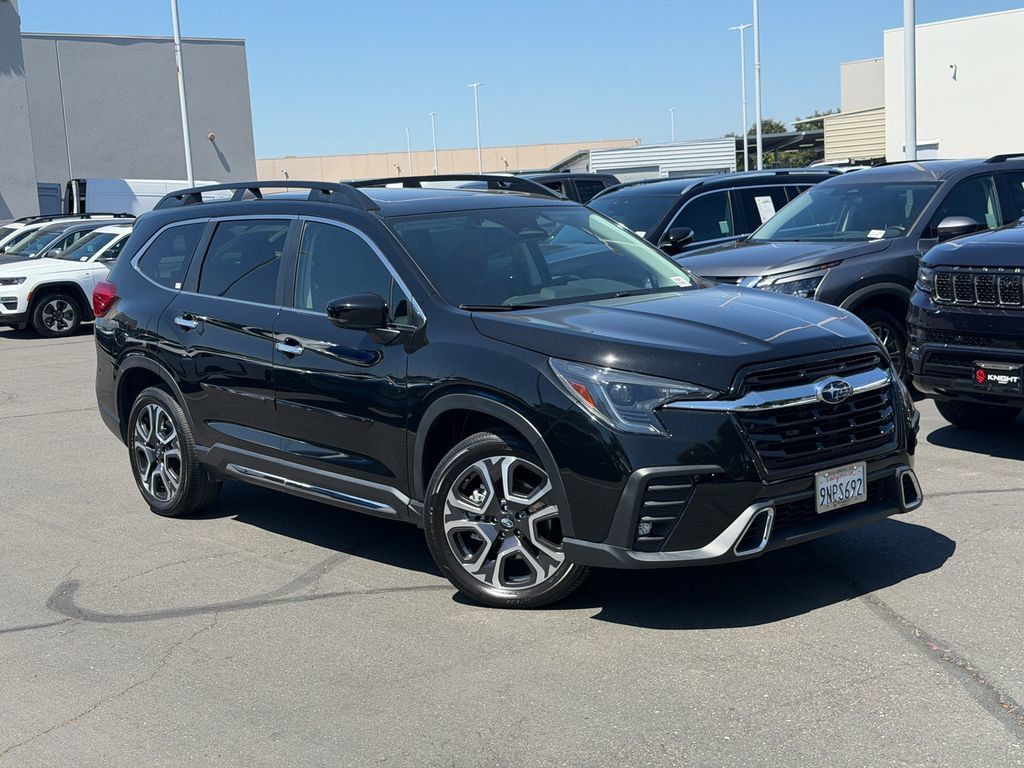Used 2024 Subaru Ascent Touring AWD/4WD image 2