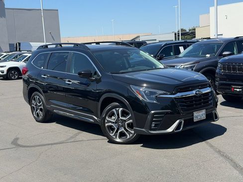 Used 2024 Subaru Ascent Touring AWD/4WD image 2