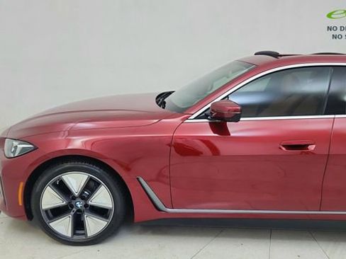 Used 2025 BMW i4 xDrive40i w/ M Sport Package AWD/4WD image 4