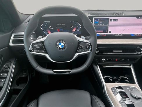 Used 2025 BMW 330i Sedan RWD image 5