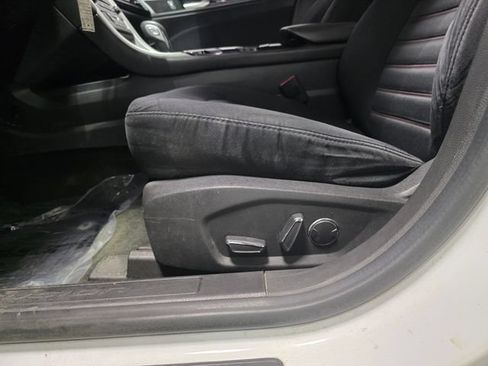 Used 2016 Ford Fusion SE FWD image 13