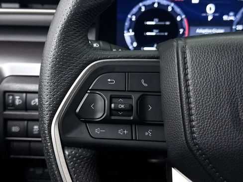 Used 2025 Toyota Tacoma TRD Off-Road AWD/4WD image 32