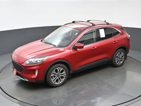 Used 2022 Ford Escape SEL w/ Technology Package image 31