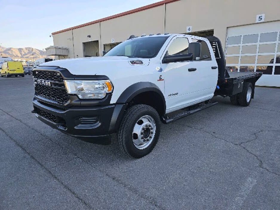 Used 2022 RAM 5500 Tradesman w/ Max Tow Package AWD/4WD image 5