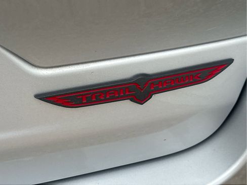 Used 2022 Jeep Grand Cherokee Trailhawk image 24