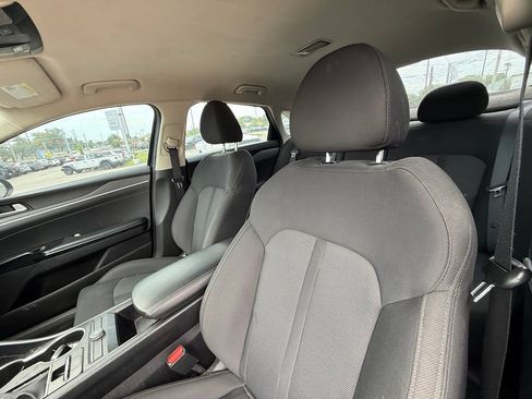 Used 2021 Kia K5 LXS FWD image 13