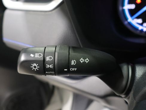 Used 2021 Toyota RAV4 XSE image 38