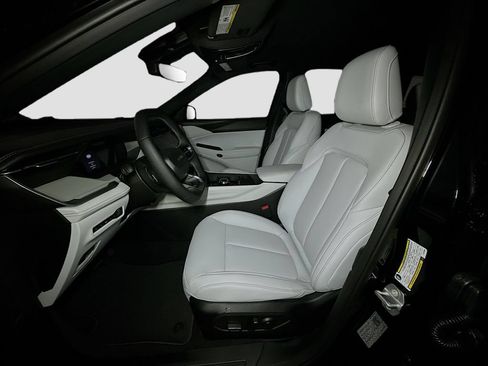 New 2026 Jeep Cherokee Limited AWD/4WD image 18
