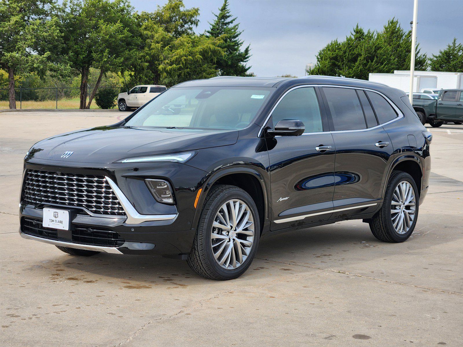 New 2026 Buick Enclave Avenir w/ Super Cruise Package FWD image 2