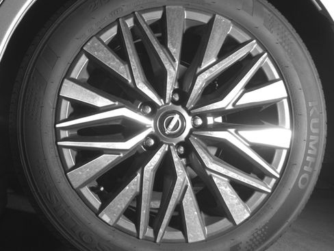 Used 2025 Nissan Altima 2.5 SV FWD image 17
