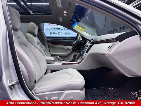 Used 2010 Cadillac CTS Luxury RWD image 7