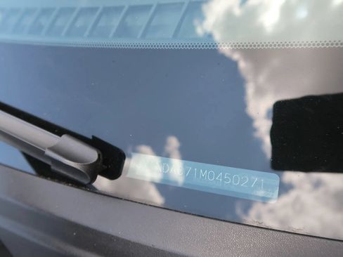 Used 2021 MAZDA MX-5 Miata Club RWD image 41