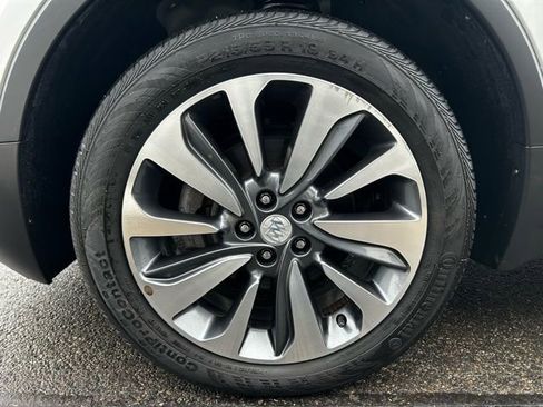 Used 2022 Buick Encore Preferred w/ Safety Package image 8