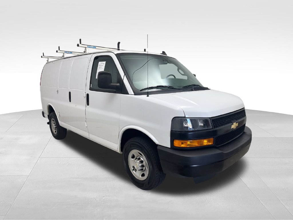Used 2023 Chevrolet Express 2500 w/ Driver Convenience Package RWD image 7