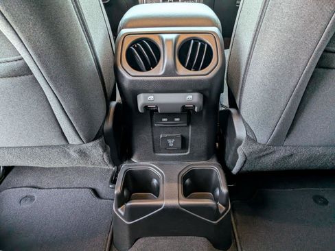 New 2025 Jeep Gladiator Sport AWD/4WD image 26