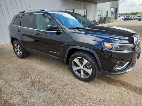 Used 2020 Jeep Cherokee Limited AWD/4WD image 2