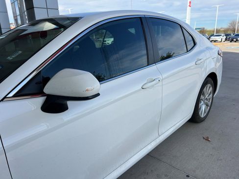 Used 2019 Toyota Camry LE image 13