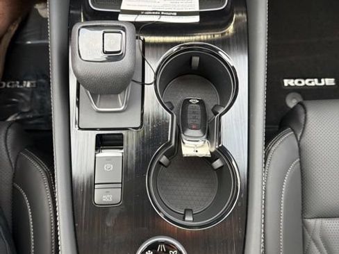 New 2026 Nissan Rogue Platinum AWD/4WD image 24
