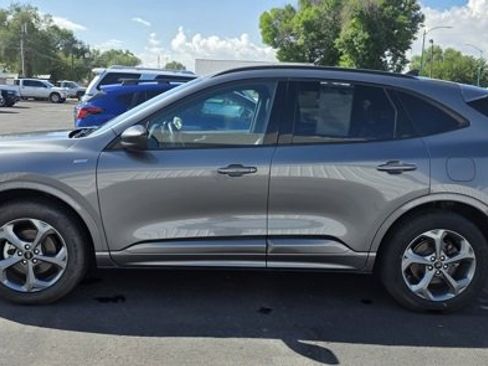 Used 2024 Ford Escape ST-Line image 4