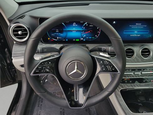 Certified 2022 Mercedes-Benz E 450 4MATIC Sedan image 22
