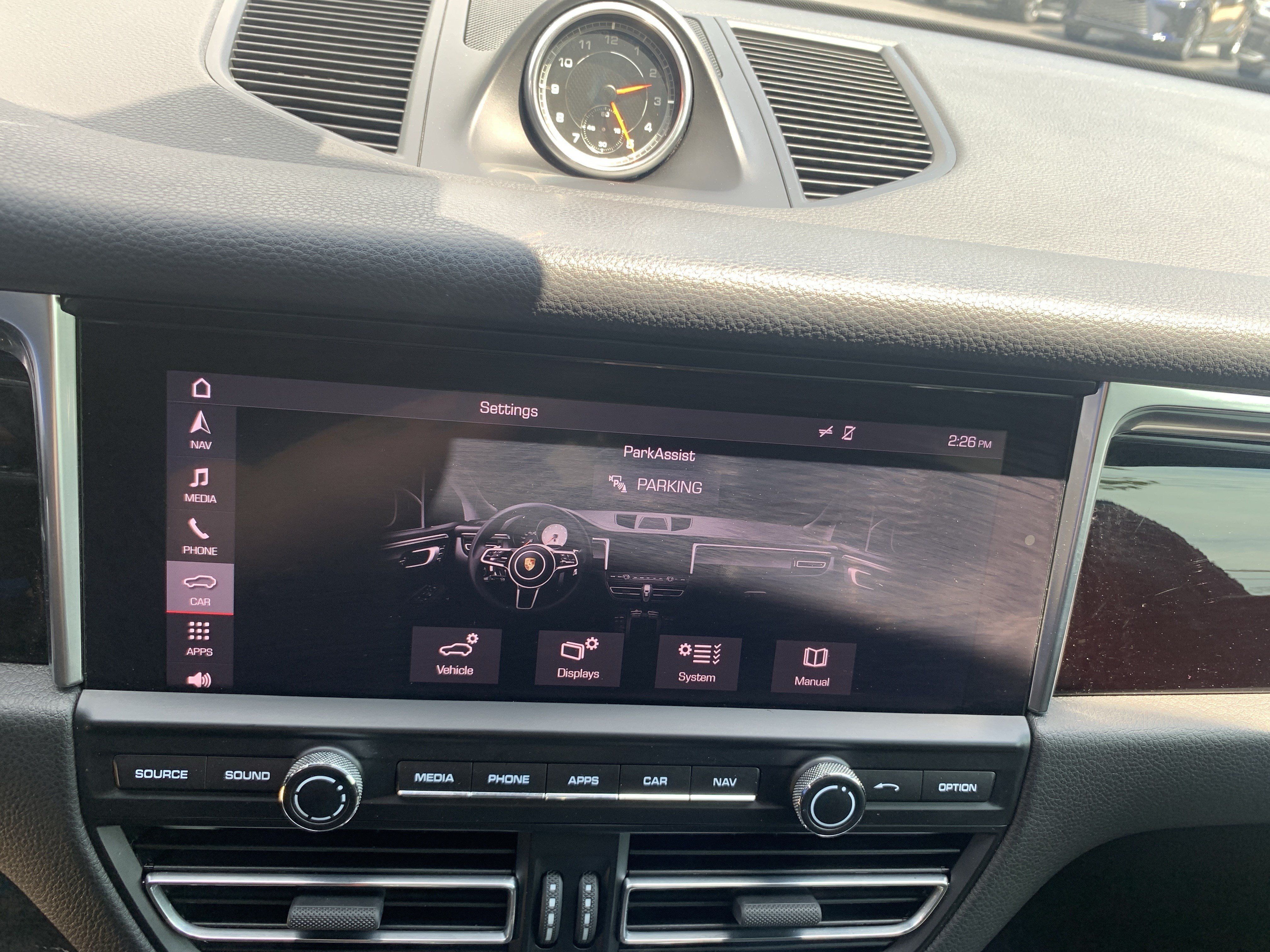 Used 2019 Porsche Macan AWD/4WD image 30