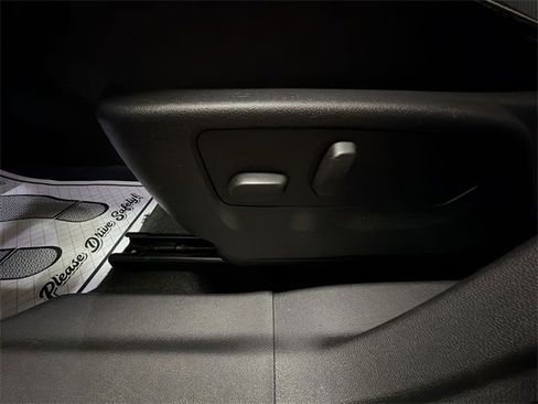 Certified 2023 Buick Envision Essence image 12