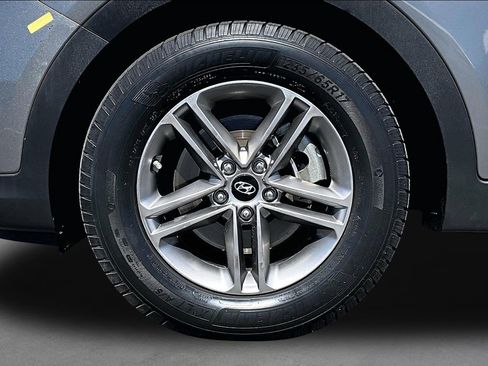 Used 2017 Hyundai Santa Fe Sport FWD image 8