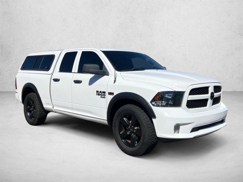 Used 2019 RAM 1500 Express w/ Express Value Package AWD/4WD image 3