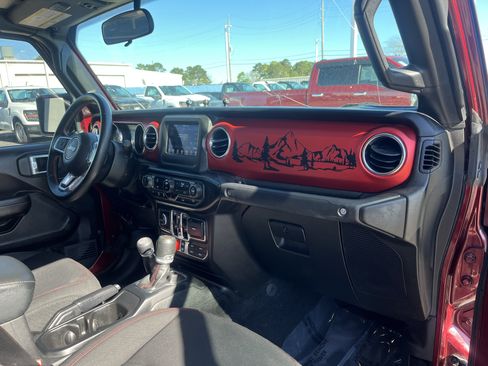 Used 2021 Jeep Gladiator Rubicon w/ Trailer Tow Package image 16