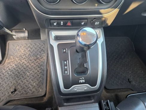 Used 2014 Jeep Compass Latitude AWD/4WD image 8