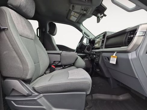 New 2026 Ford F350 XLT w/ XLT Premium Package AWD/4WD image 15