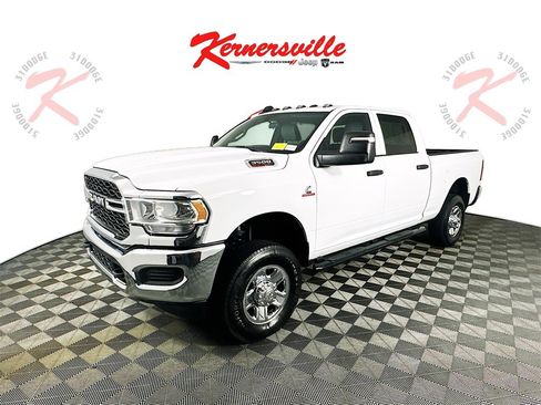 Used 2024 RAM 3500 Tradesman w/ Chrome Appearance Group image 3