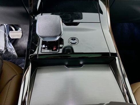 New 2026 Land Rover Range Rover Sport Dynamic SE AWD/4WD image 18