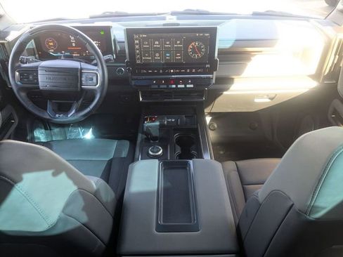 Used 2024 GMC Hummer EV 3X image 33