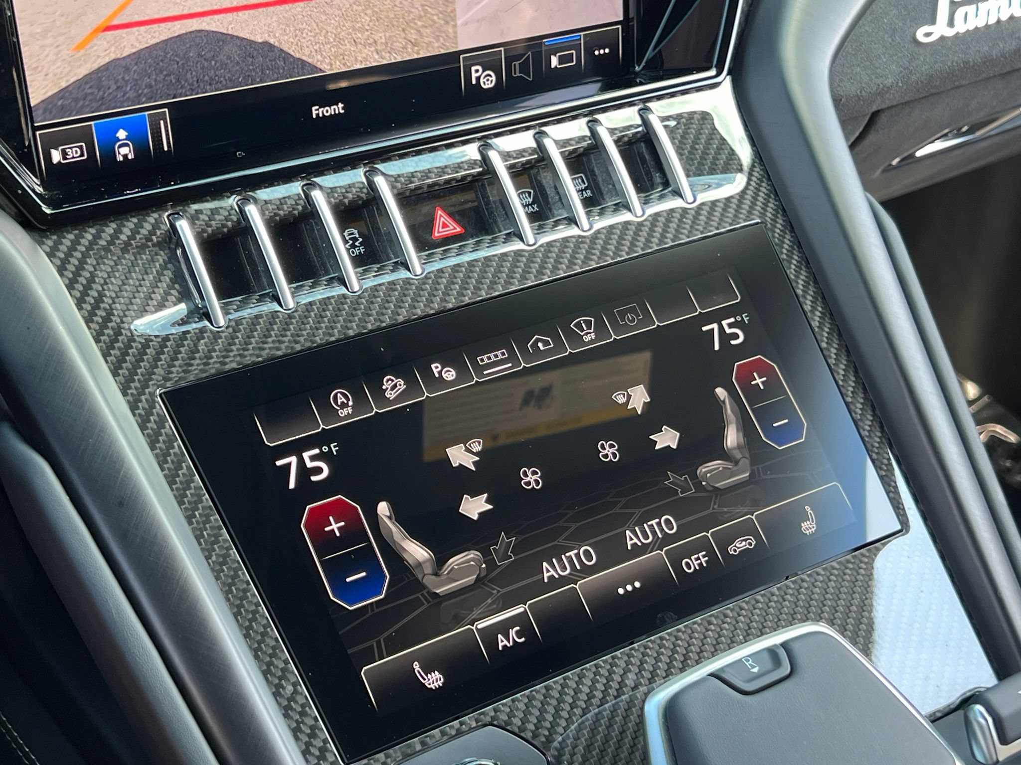 Used 2022 Lamborghini Urus AWD/4WD image 33