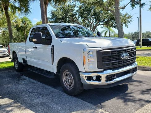 Used 2023 Ford F250 XL w/ XL Chrome Package RWD image 3