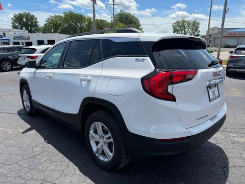 Used 2019 GMC Terrain SLE w/ Driver Convenience Package FWD image 5