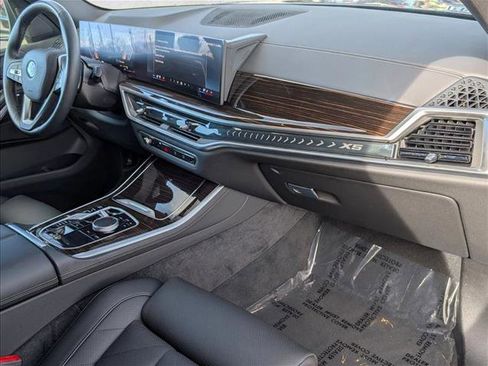 Used 2026 BMW X5 sDrive40i image 24