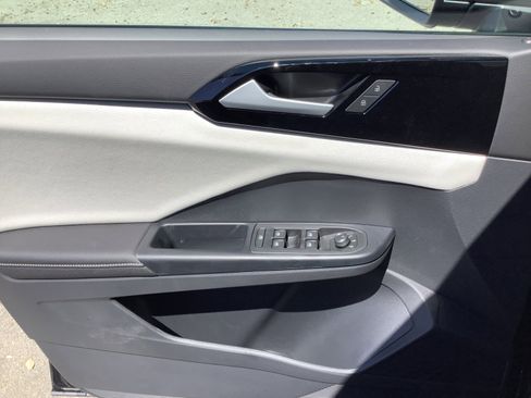 New 2026 Volkswagen Taos S FWD image 27