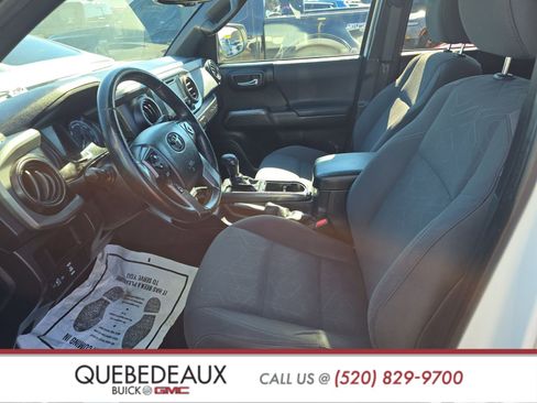 Used 2016 Toyota Tacoma TRD Off-Road w/ Towing Package image 13