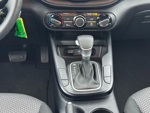 Used 2024 Kia Soul LX w/ Option Group 015 image 16