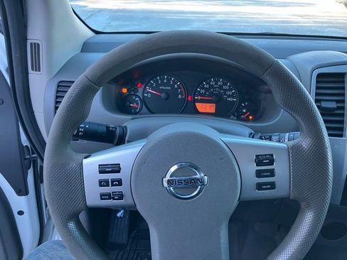 Used 2019 Nissan Frontier S image 10