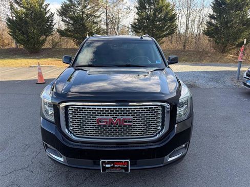 Used 2017 GMC Yukon Denali w/ Open Road Package image 2