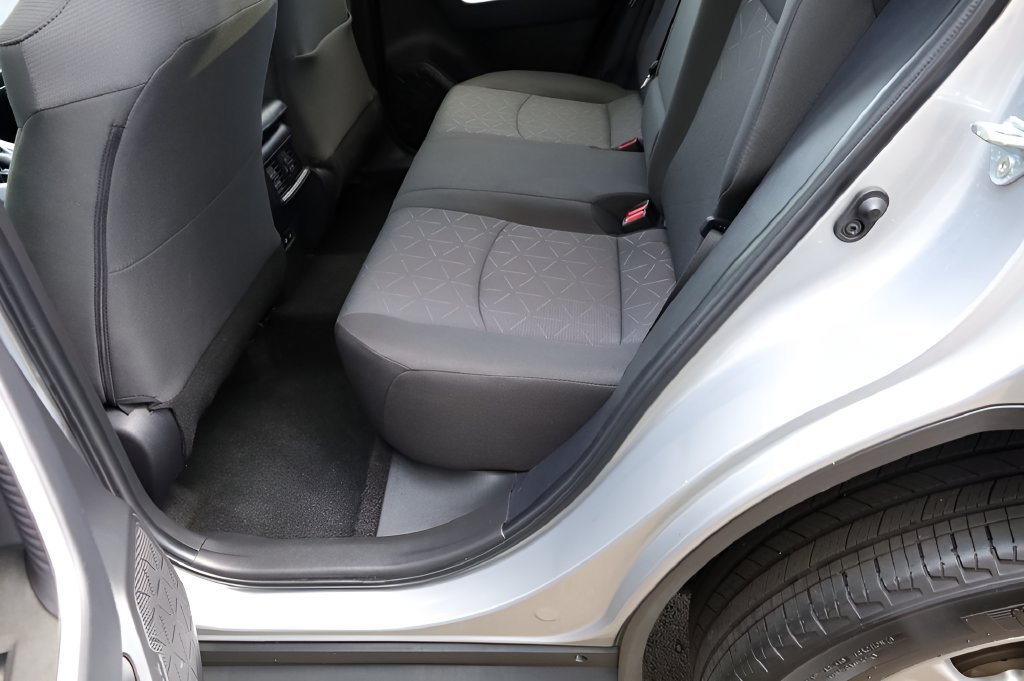 Certified 2025 Toyota RAV4 XLE AWD/4WD image 19