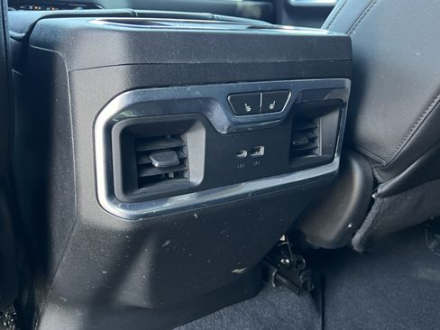 Used 2022 Chevrolet Silverado 1500 LTZ AWD/4WD image 27