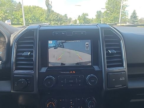 Used 2018 Ford F150 XLT w/ Equipment Group 302A Luxury AWD/4WD image 23