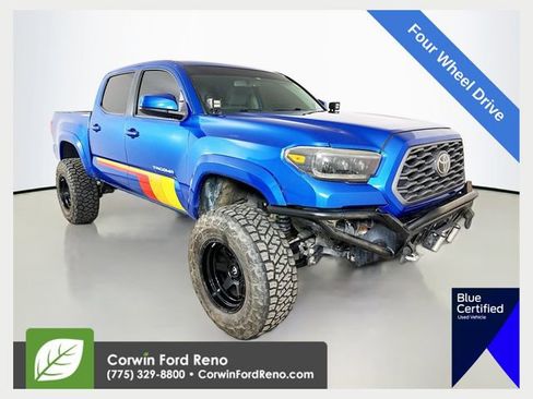 Used 2017 Toyota Tacoma SR5 AWD/4WD image 1