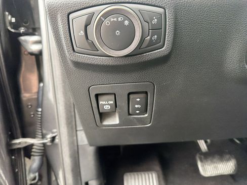 Used 2019 Ford F150 Raptor w/ Equipment Group 802A Luxury AWD/4WD image 37
